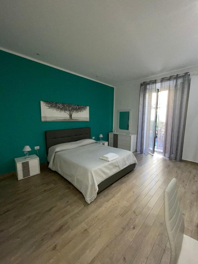 Dormire A Napoli Centro Holiday House Casa Vacanza מראה חיצוני תמונה